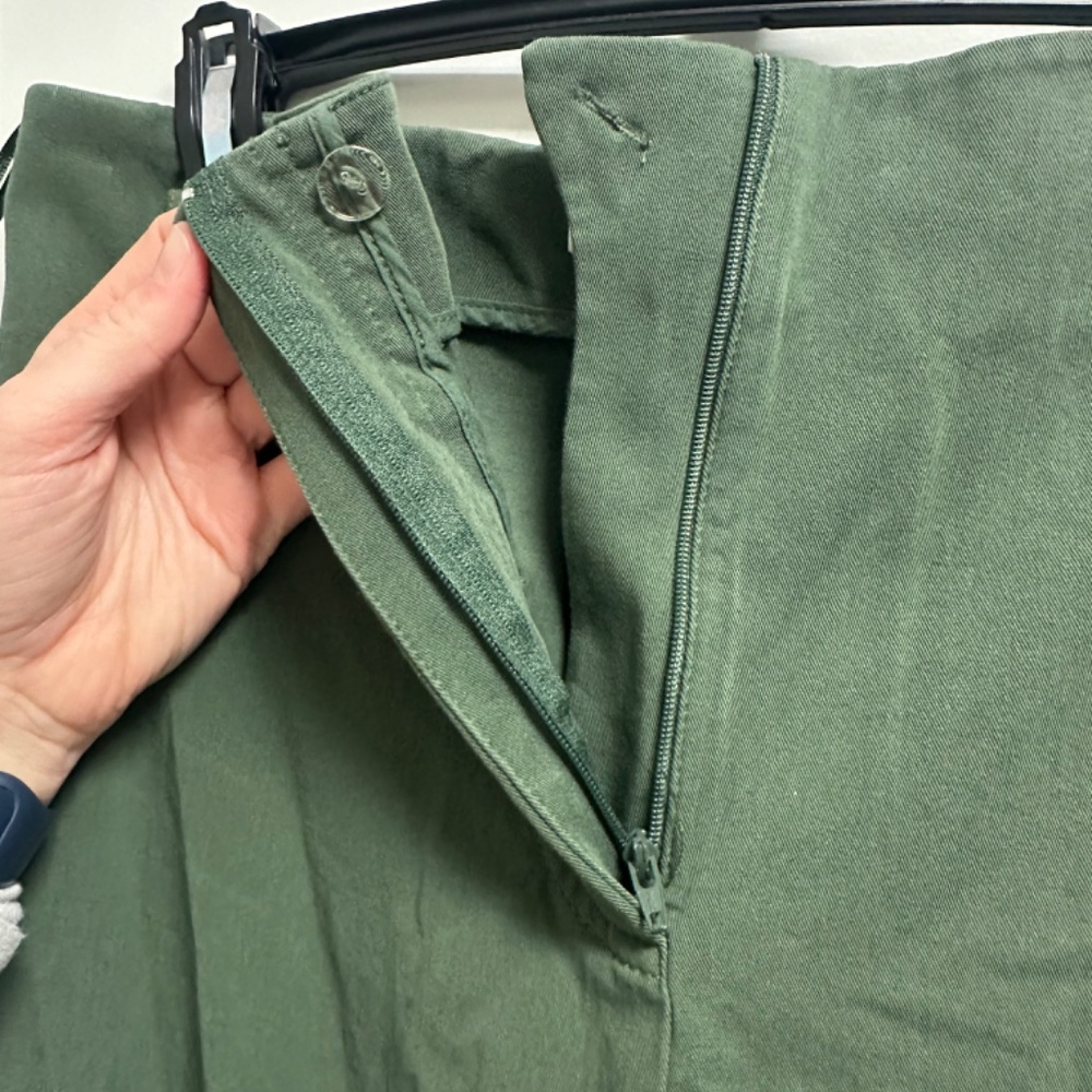 Gently Used Exquise Army Green Cargo Pants XS P - Picture 9 of 9